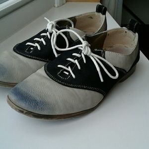 Restricted brand faded oxfords